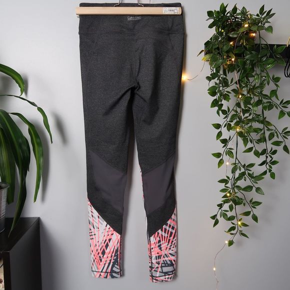 CK Performance Printed High-Waist Cropped Leggings - Picture 3 of 8